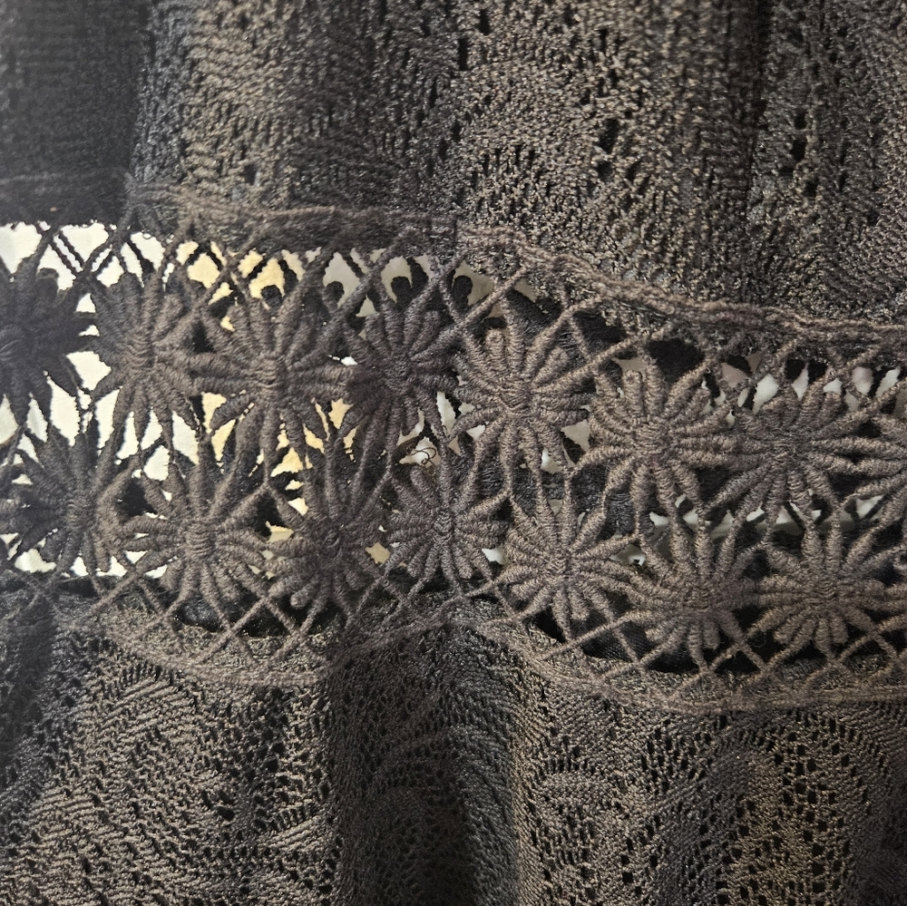 Wet Seal Black Sleeveless Crochet Lace Cut-out Dress 3X (size 14/16) - Picture 5 of 6
